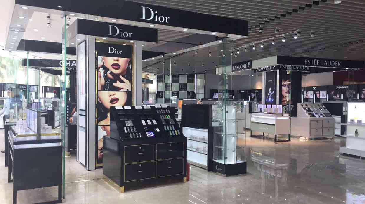 免稅店展柜 安裝完成案例